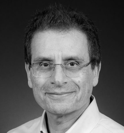 Headshot Manolis Gray CEO Manolis Kotzabasakis